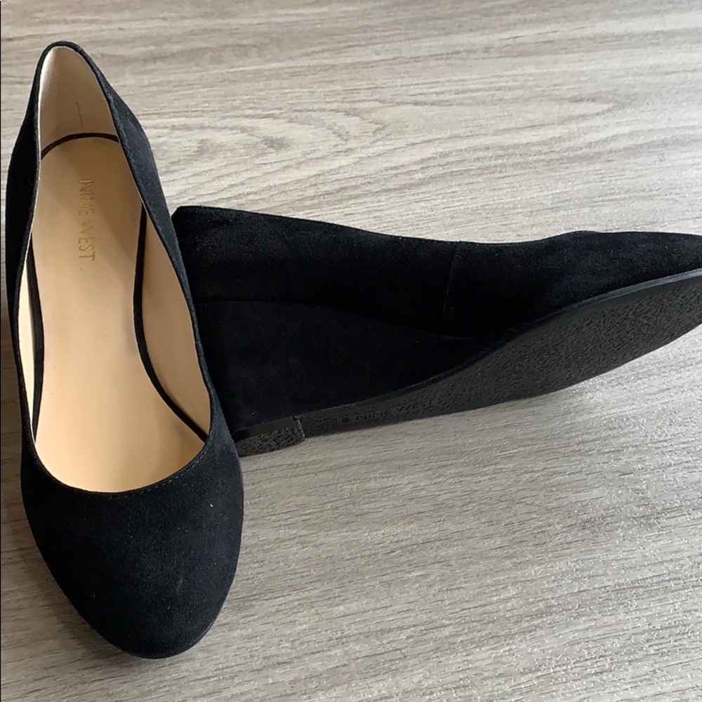 Nine West black wedge small heels